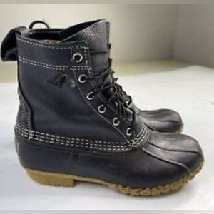 ISO LL Bean duck boots black, womens size 8.